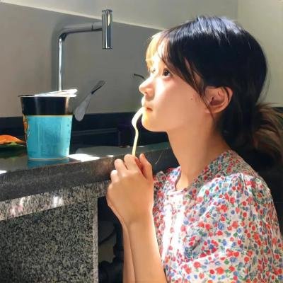 穿梭少女梦 封面